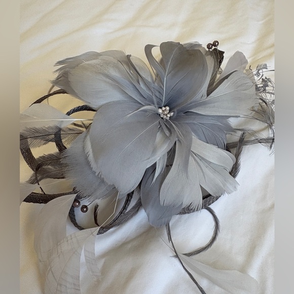 Fascinator - Picture 2 of 2